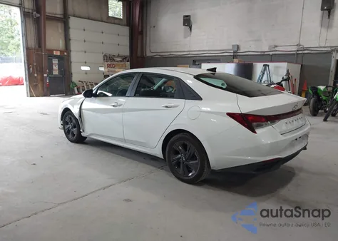 2021 Hyundai Elantra Sel z USA, uszkodzony, nr VIN 5NPLM4AG6MH028933